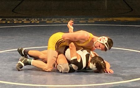 Wayne Joint again has the advantage Saturday night in the Community College Wrestling Championships. 